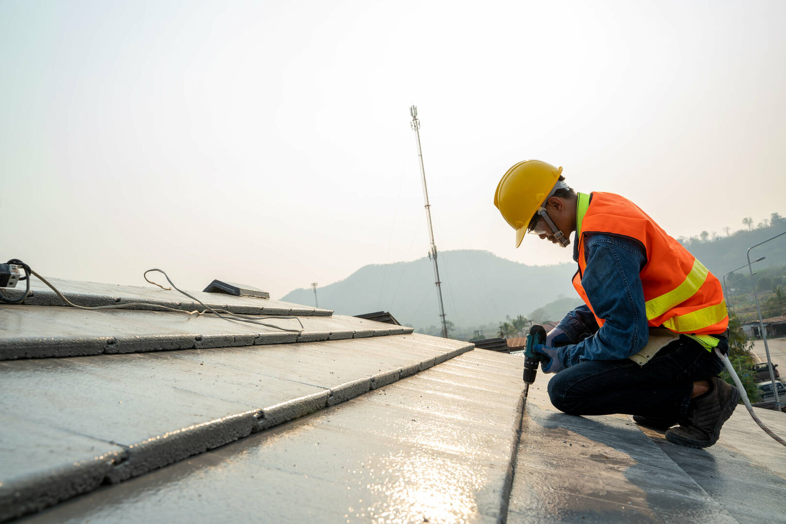 K & R Roofing and Gutters